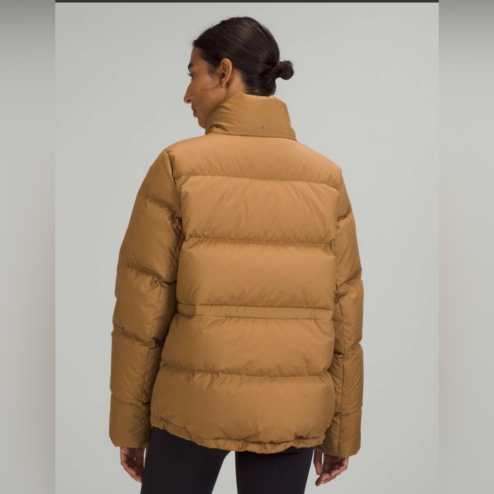 Lululemon Wunder Puff Jacket Hooded Goose Down Jacket
Bold Beige size 8 - Picture 4 of 11